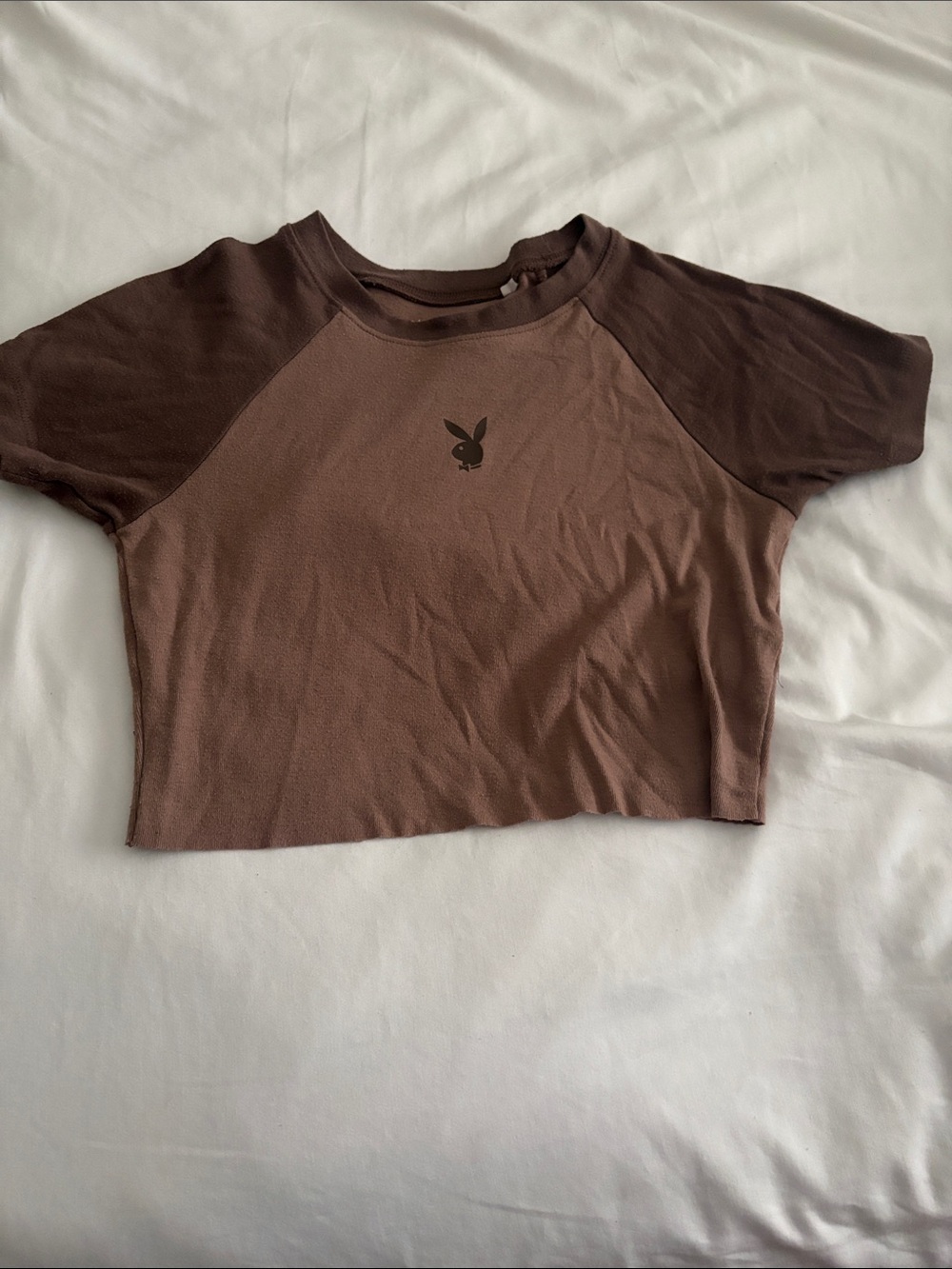 PLAYBOY Brown Two-Tone Cropped Raglan Tee